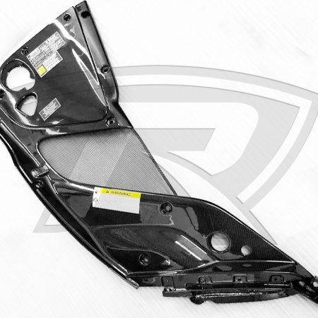 Ferrari-812-superfast-carbon-fiber-engine-bay-covers3