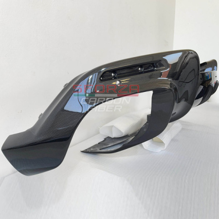 ferrari-purosangue-scivolo-diffusore-posteriore-carbonio-3-scaled